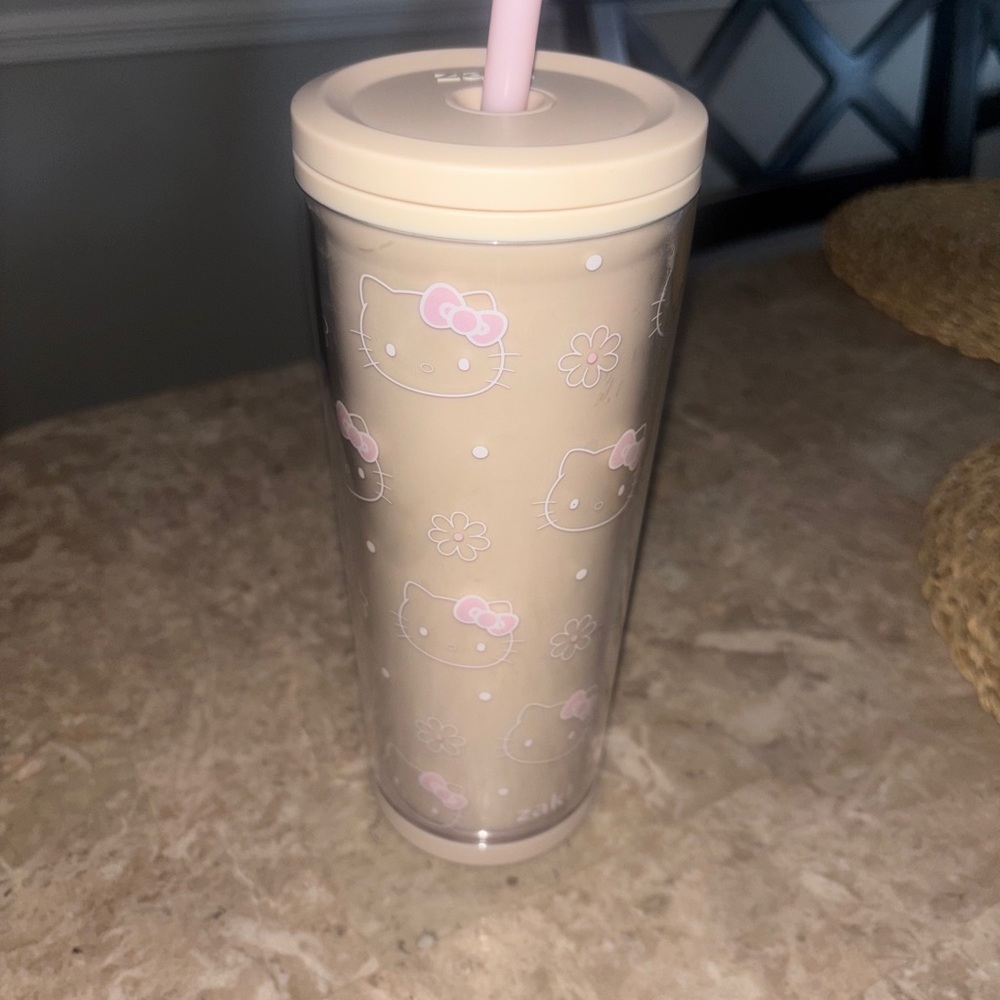 ZAK! Hello Kitty Pink Bow Tumbler
